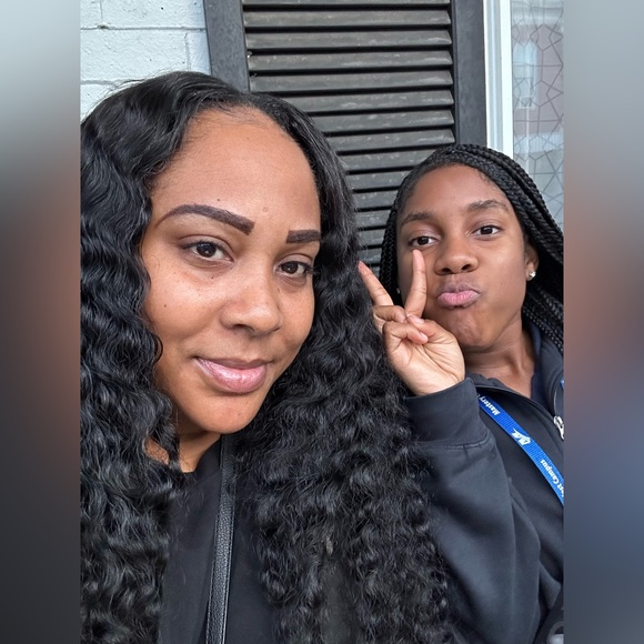 𝚂𝙷𝙾𝚆 𝚃𝙾𝙳𝙰𝚈 𝟷𝟸/𝟸 𝟷𝟷:𝟹𝟶 𝙴𝚂𝚃 - Picture 6 of 8